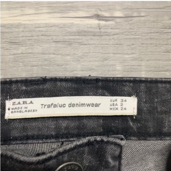 ZARA Distressed Black Patchwork Jeans - Picture 5 of 5